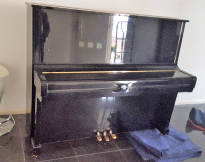 Piano by moving melbourne company